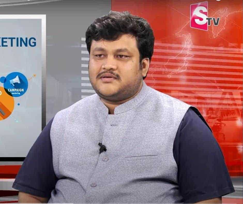 MR DV Ravi Varma AI digital marketer trainer in hyderabad digital marketing course in hyderabad